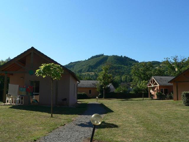 Saint-Geniez D'Olt - Residence Le Colombier Exteriör bild